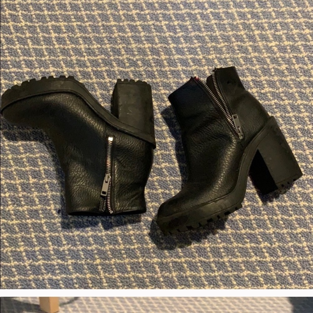 Chunky boots for eden